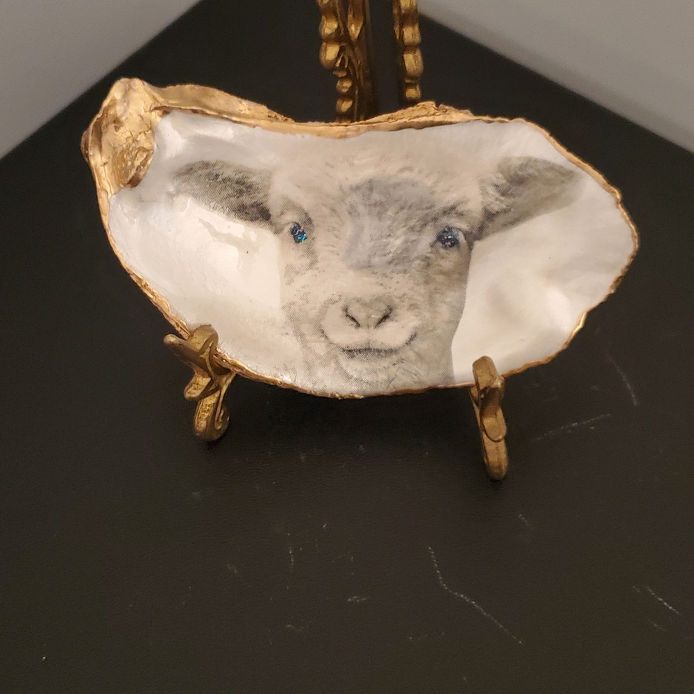 Handcrafted Lamb Oyster Jewelry/Trinket Dish⚜️🖤